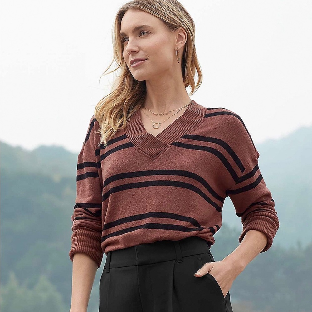 Maurices Women XL Butternut Brown Striped Haven V Neck Top NWT